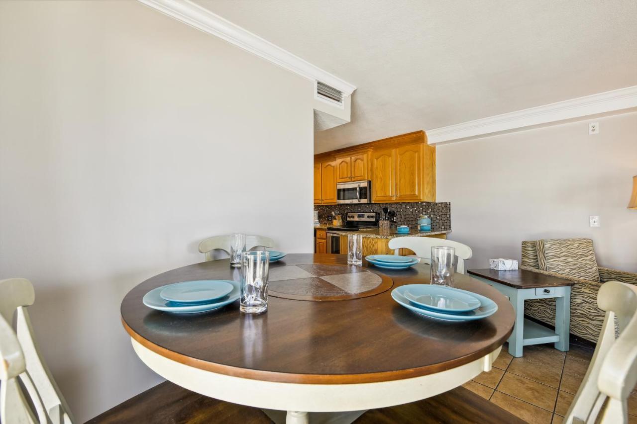 Holiday home The Summit #501 By Book That